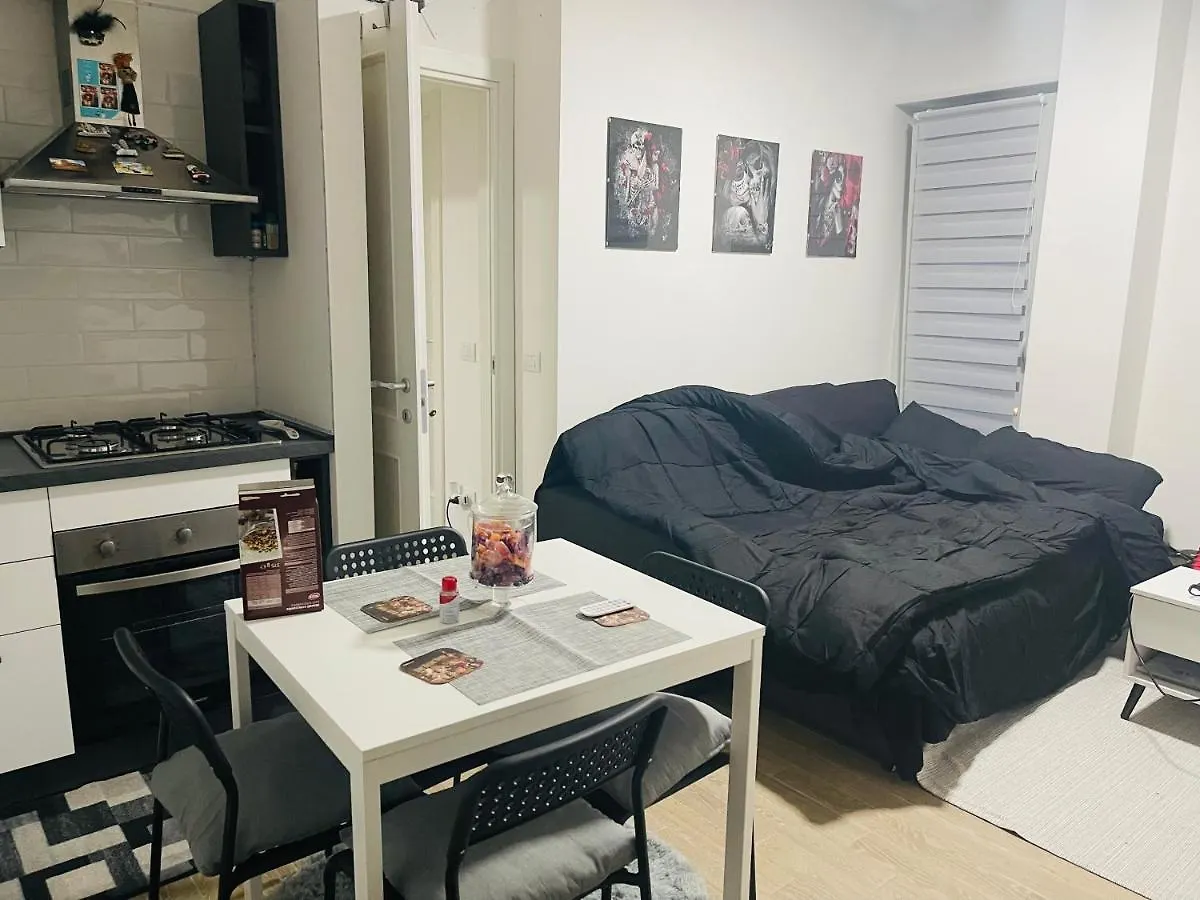 Guest house New Room 4 Mints To The Airport And Rome Fair Fiumicino Italy