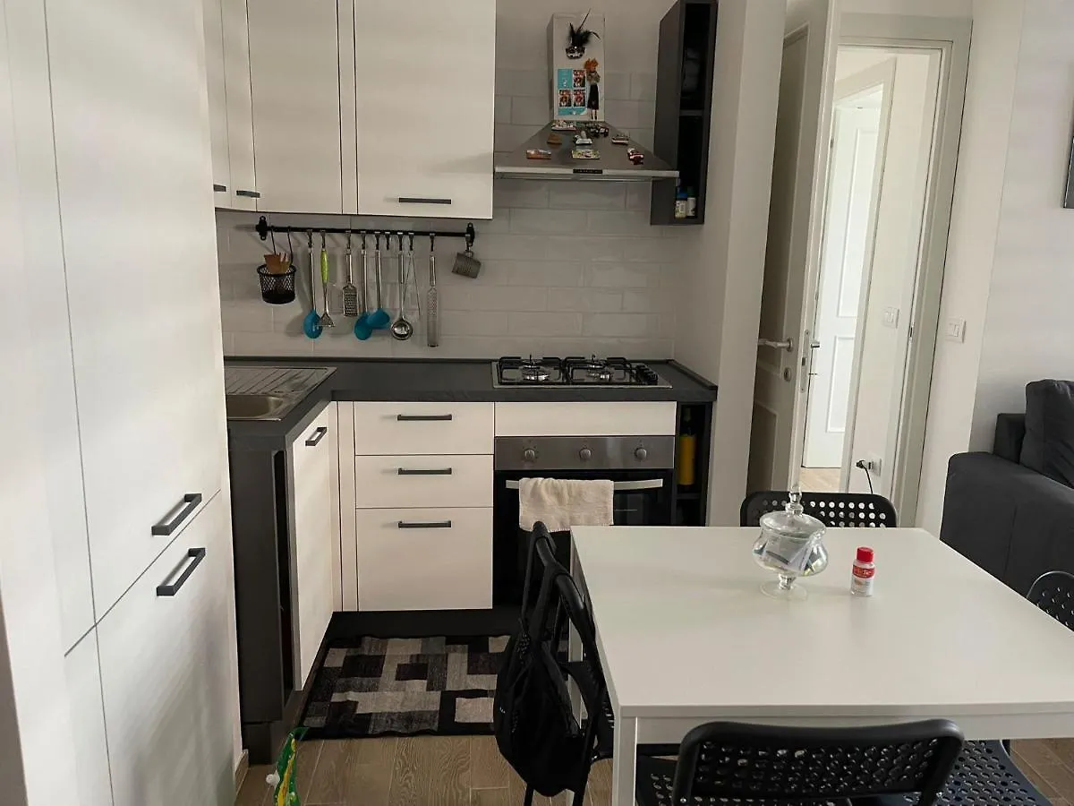 New Room 4 Mints To The Airport And Rome Fair Fiumicino Italien